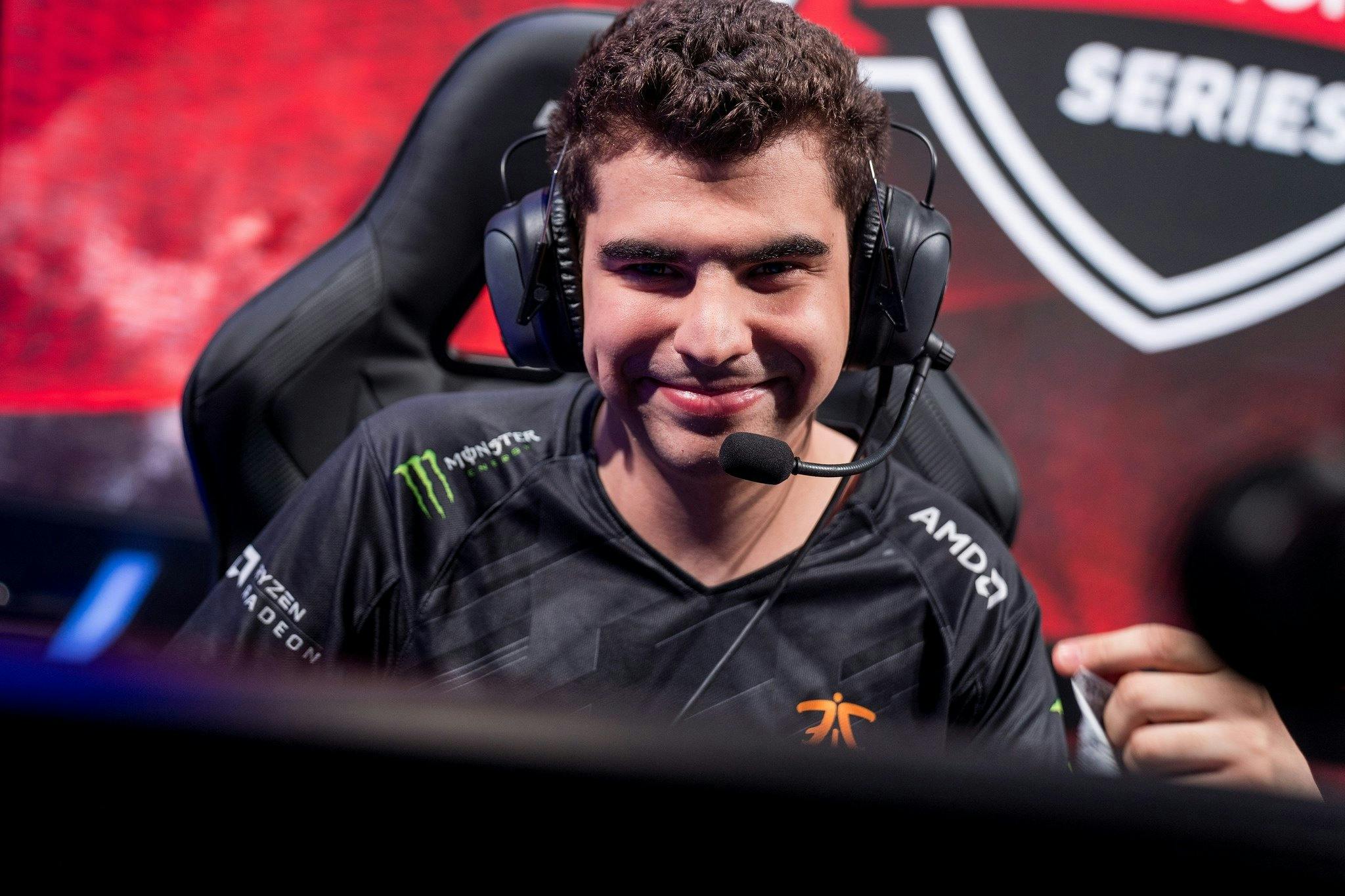 Bwipo Causa Polêmica ao Criticar Jogadores da LEC como "Ladrões de Salário"