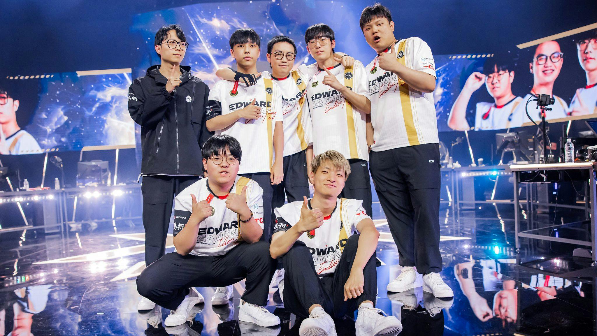 EDward Gaming win Chinese Derby to Reach Upper Bracket Semifinals