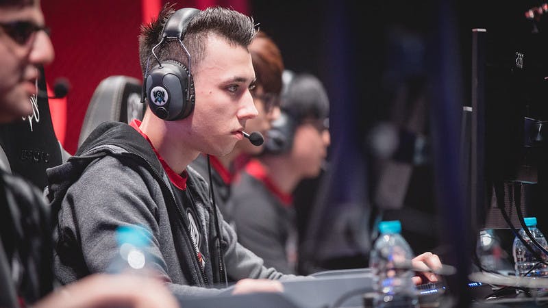 Legendary League of Legends midlaner Doinb set to join LNG after