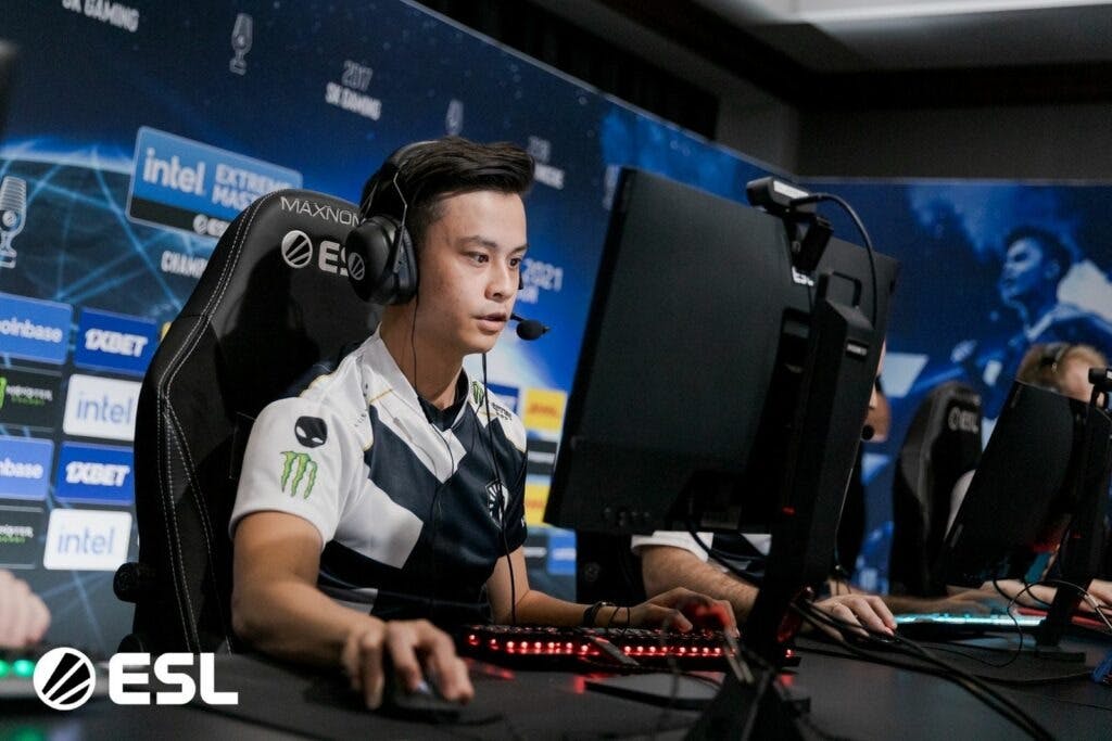 Stewie2K officially replaces HooXi for IEM Dallas