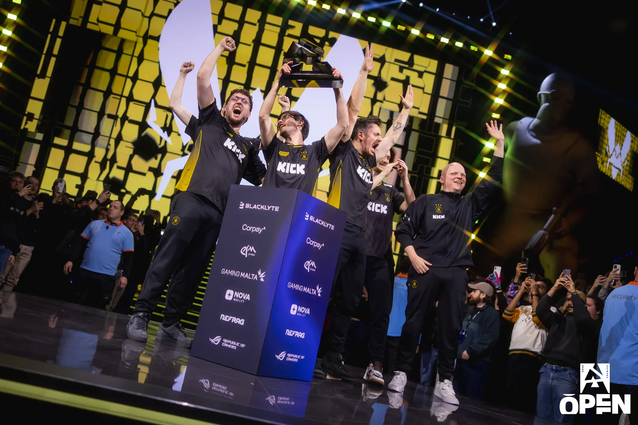 Vitality Crushes NAVI in BLAST Open Rotterdam to Win Third Consecutive Trophy
