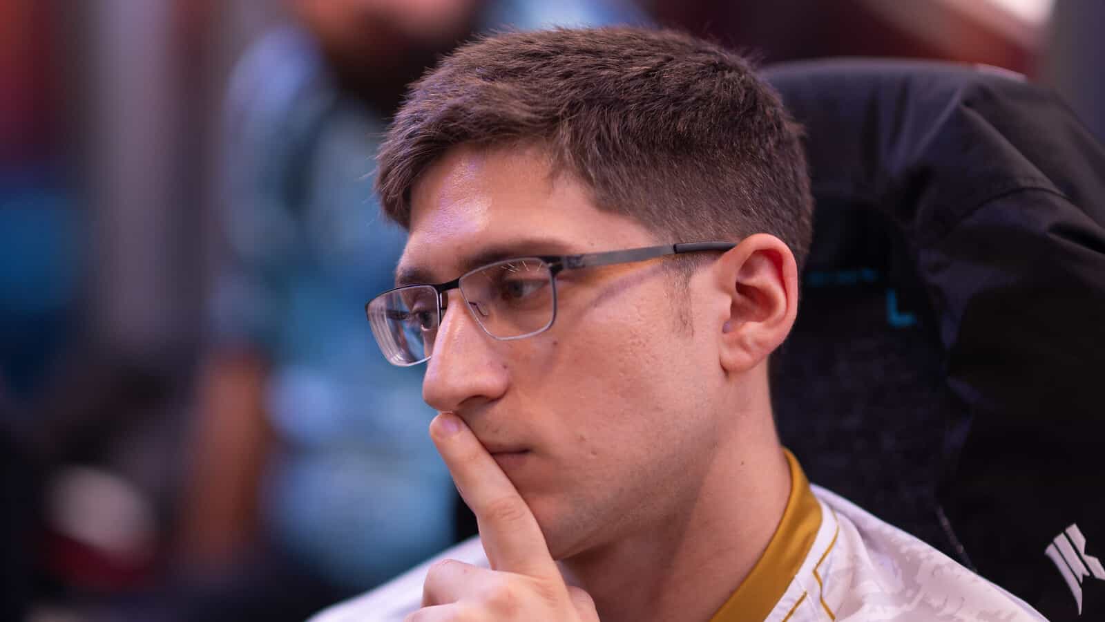 Fly: "Eu sei que somos o azarão do Wallachia"