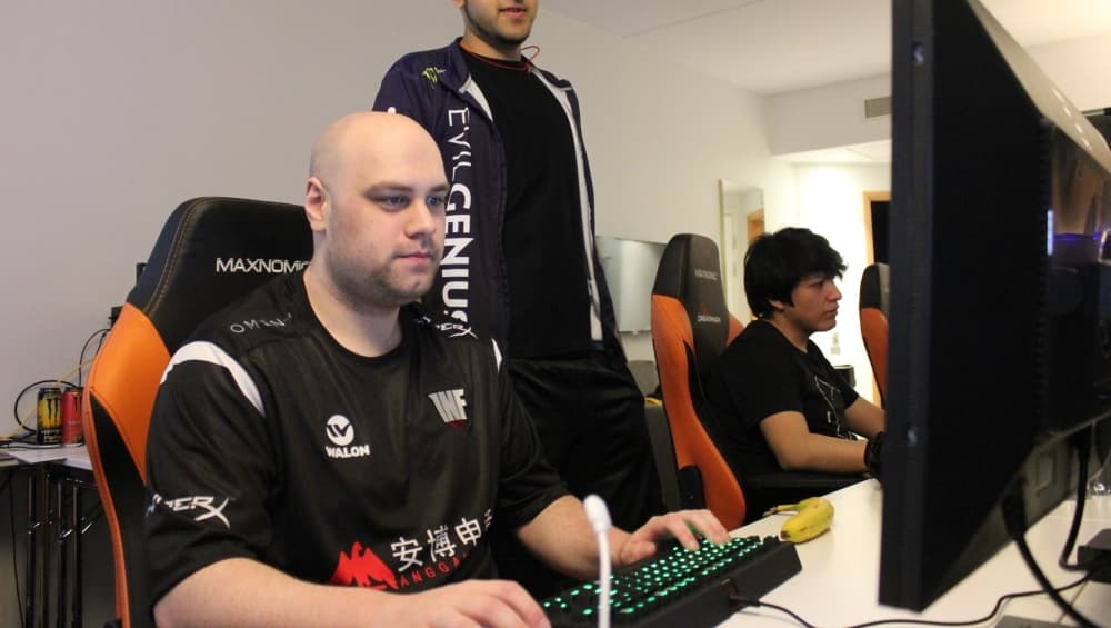 Mason revela quanto ganha transmitindo Dota 2