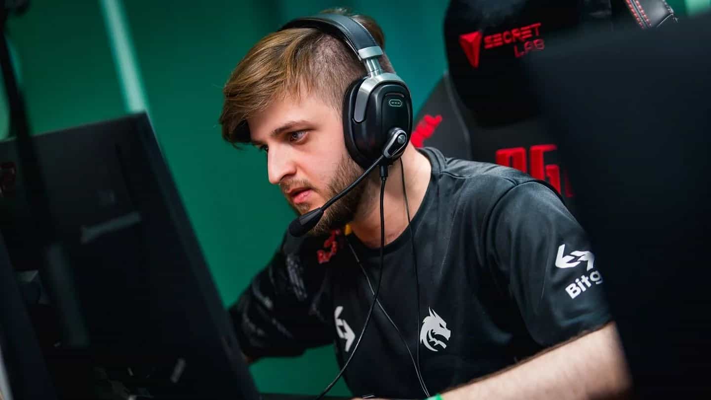 Degster signs up as HEROIC's New AWPer