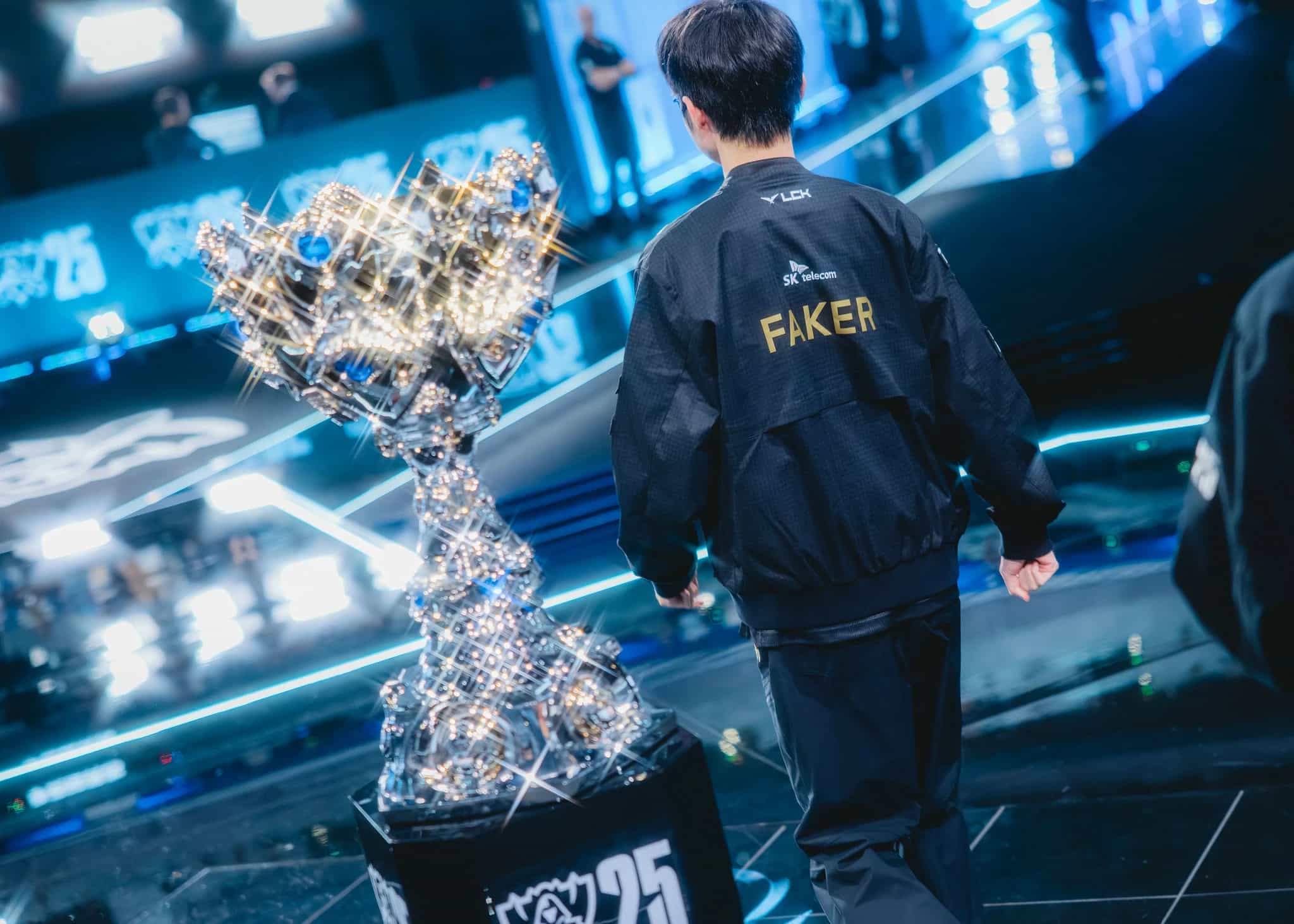 T1 Sweep Top Esports to secure Fourth Consecutive Worlds Finals