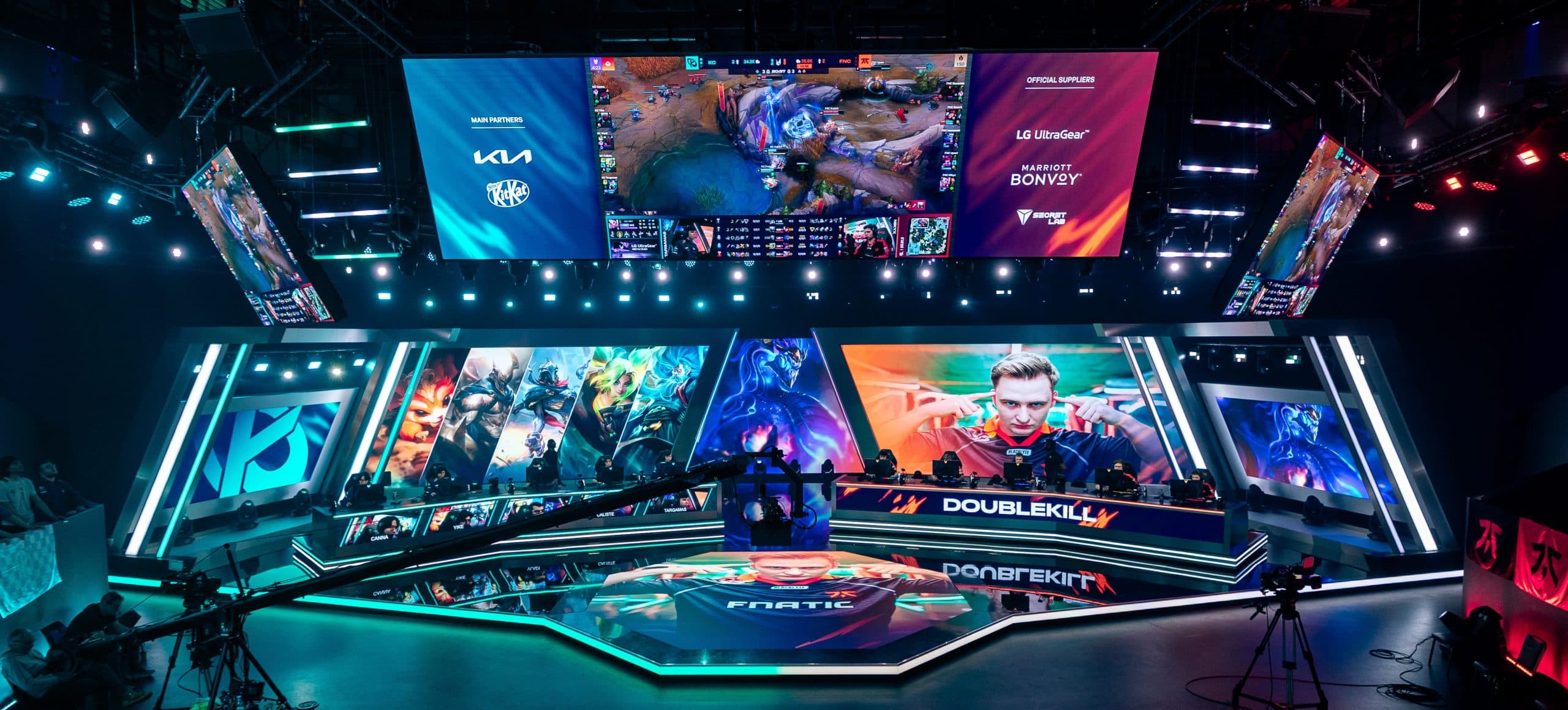 Karmine Corp vs Fnatic at the 2025 LEC Spring Playoffs