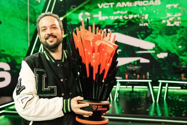 LOUD's coach fRoD leaves the team amidst intense roster adjustments