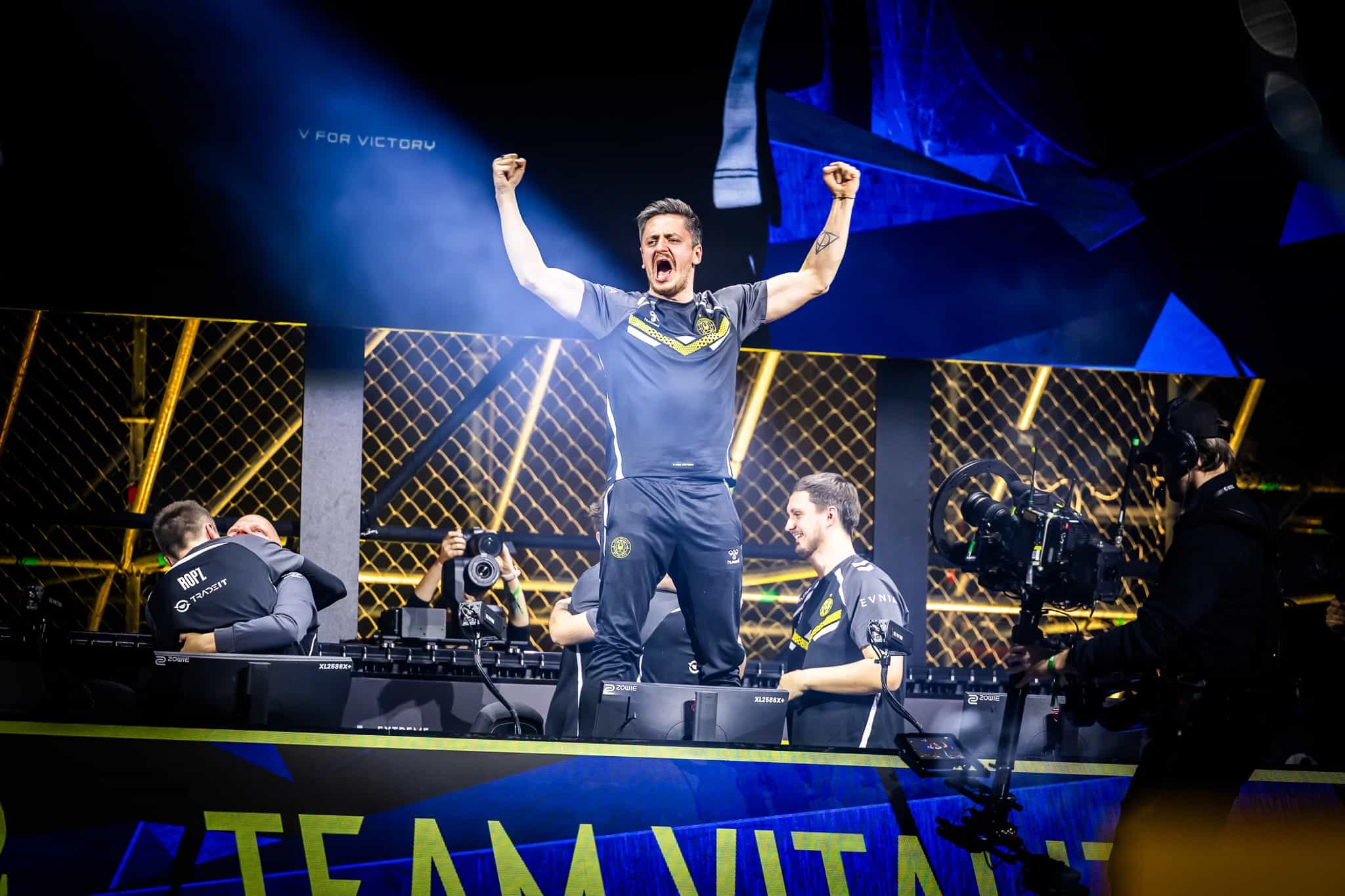 IEM Melbourne 2025 Grand Finals Preview: Team Vitality vs Team Falcons