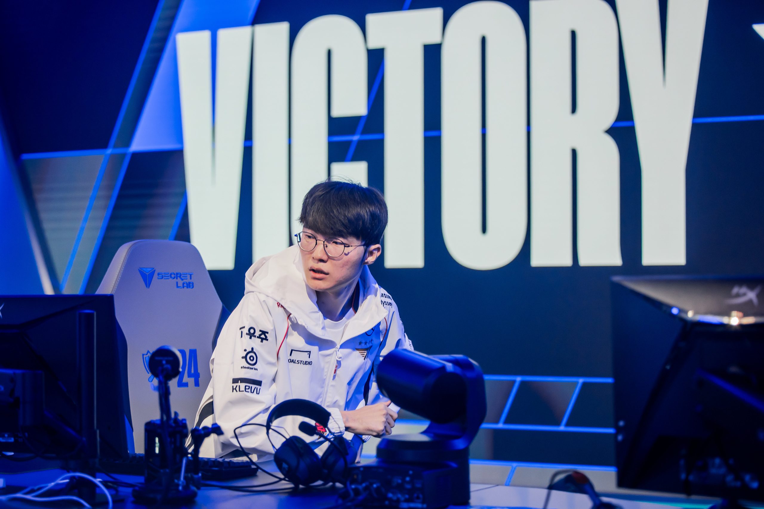 faker looks for his 5th trophy at worlds 2024